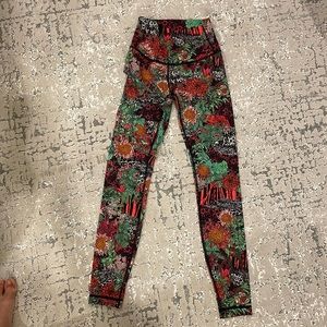 LULULEMON Floral Legging